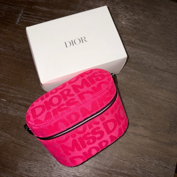 Pink Dior Miss Dior Signature Pouch bag with Black Metal Crossbody Chain NWT - Picture 2 of 8